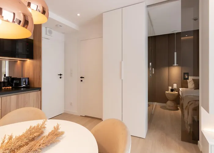 Port Boutique Basen 128 Podczele Lwowska كولوبرزيغ