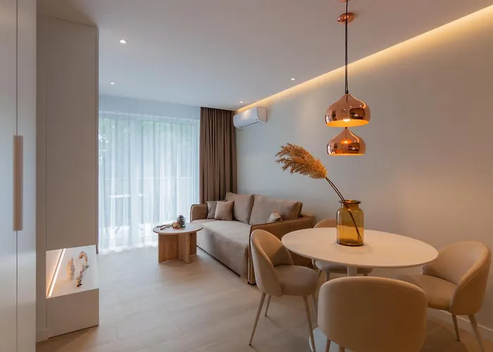 Port Boutique Basen 128 Podczele Lwowska * كولوبرزيغ